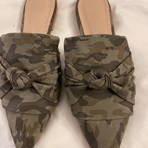 Vintage Havana Dawn camouflage mule slides 8.5 (wore once)